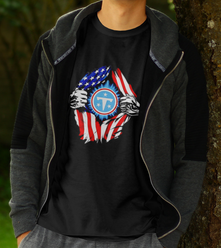 Tennessee Titans American Flag Ripped Chest USA Football Fan T-Shirt