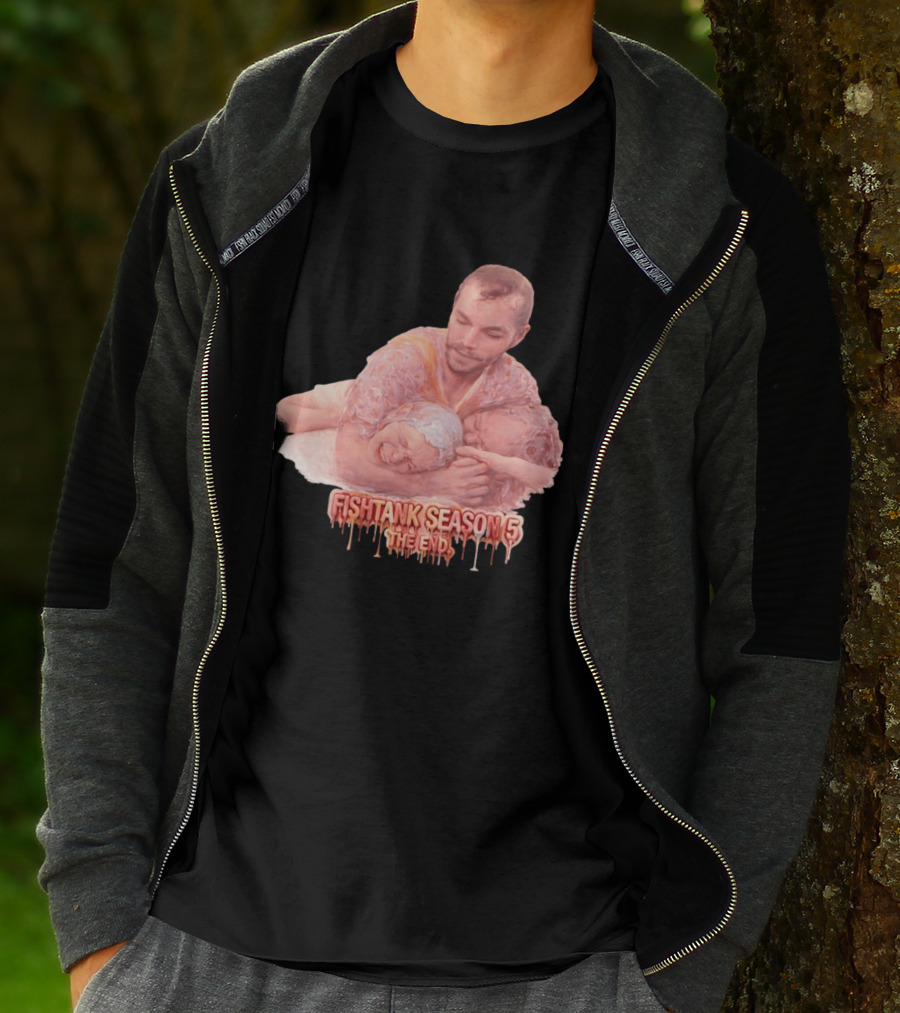 Fishtank Season 5 The End Dramatic Embrace Scene T-Shirt