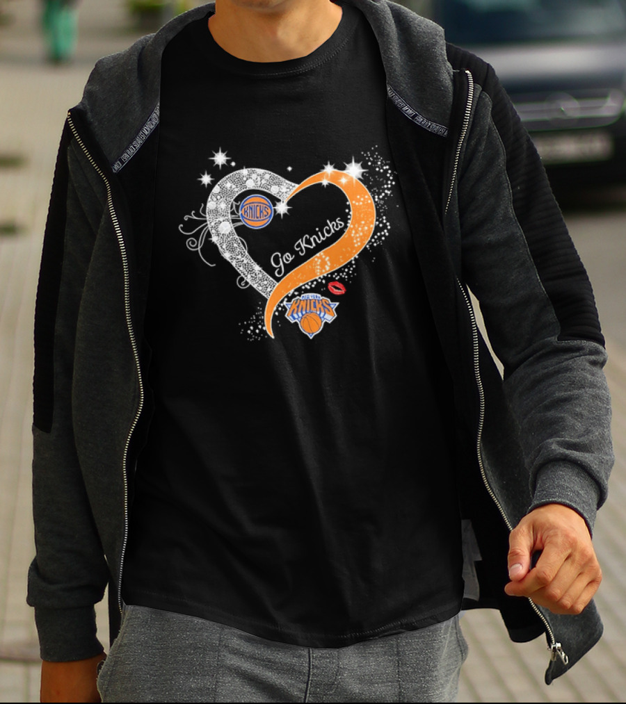 New York Knicks Heart Sparkle Go Knicks Basketball NBA Kiss T-Shirt