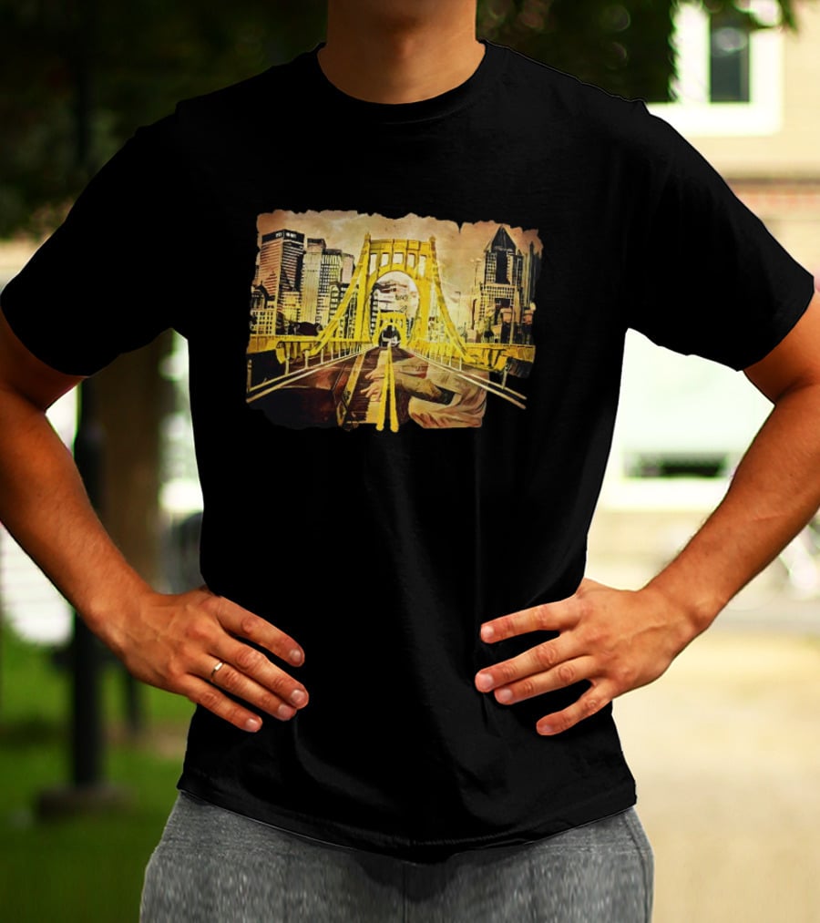 Pittsburgh Skyline 1992 Roberto Clemente Bridge Piano Player T-Shirt