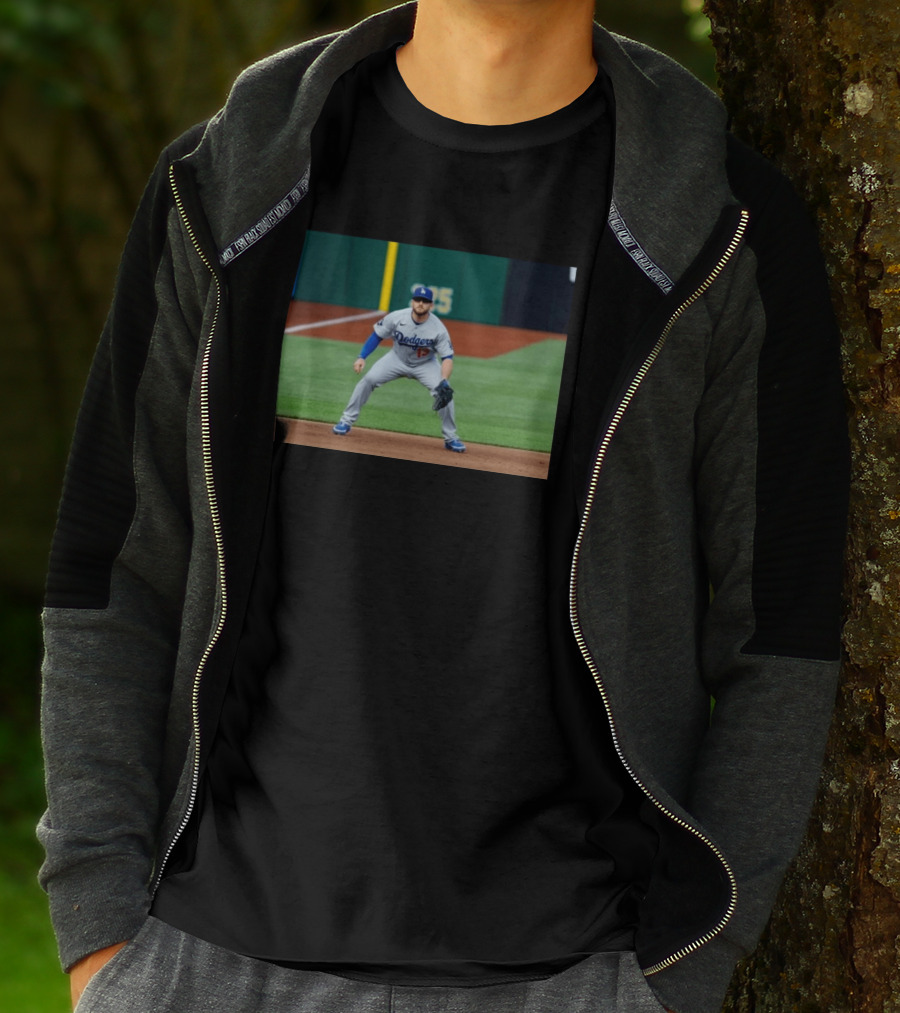 Los Angeles Dodgers Max Muncy Jersey Number 13 Third Baseman Action Shot T-Shirt