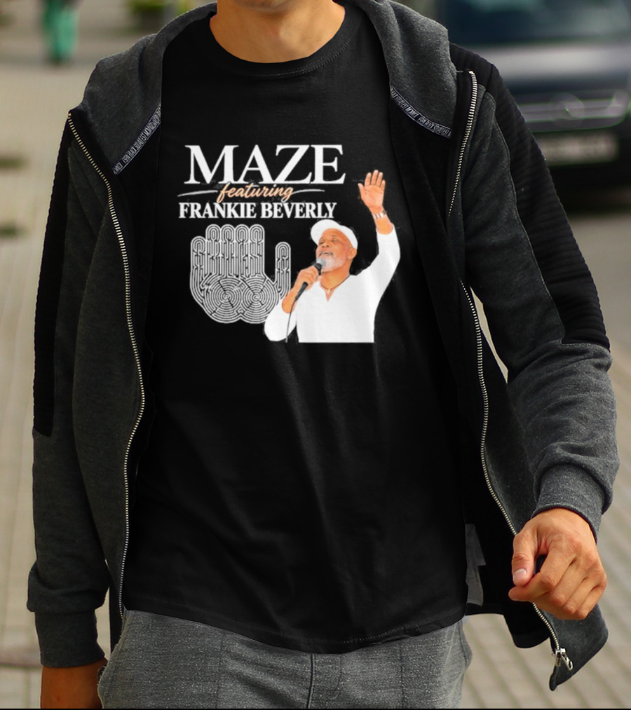 Maze Featuring Frankie Beverly White Outfit Microphone Performance Iconic Image T-Shirt