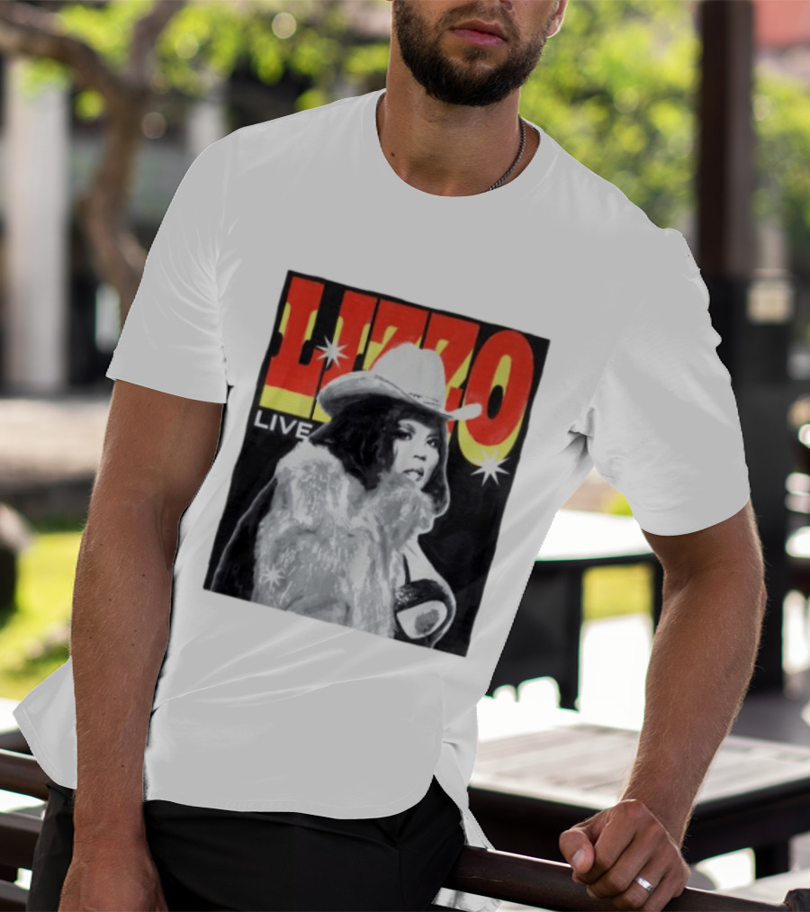 Lizzo Live Houston Mar 06 Texan Style Fur Coat Hat T-Shirt