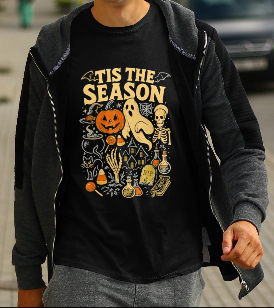 Tis The Season Halloween Pumpkin Ghost Skeleton Bats Candy T-Shirt