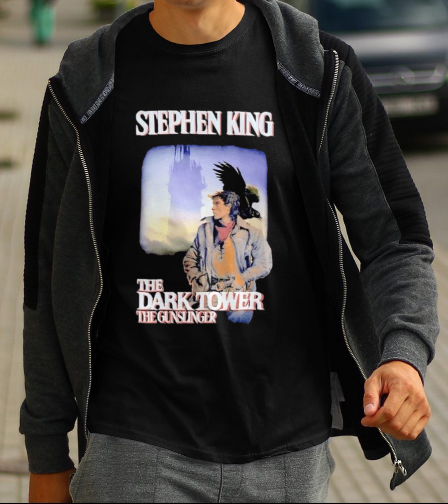Stephen King The Dark Tower The Gunslinger Artwork With Gunslinger And Raven T-Shirt