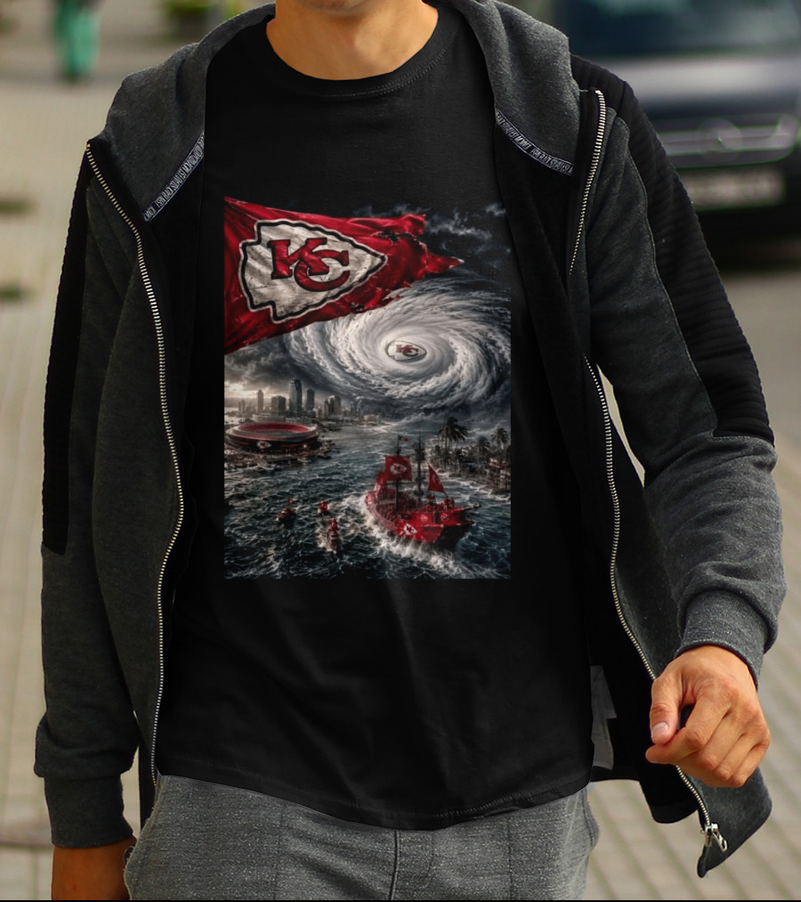 Tampa Bay You Better Start Boarding Up The Windows KC Football Storm Warning T-Shirt