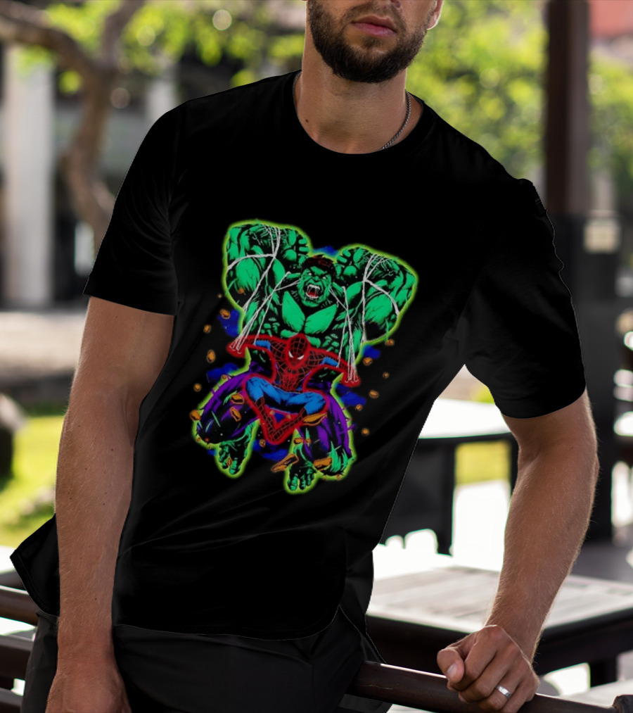 The Incredible Hulk And Spider Man Marvel Superheroes Comic Action Scene T-Shirt