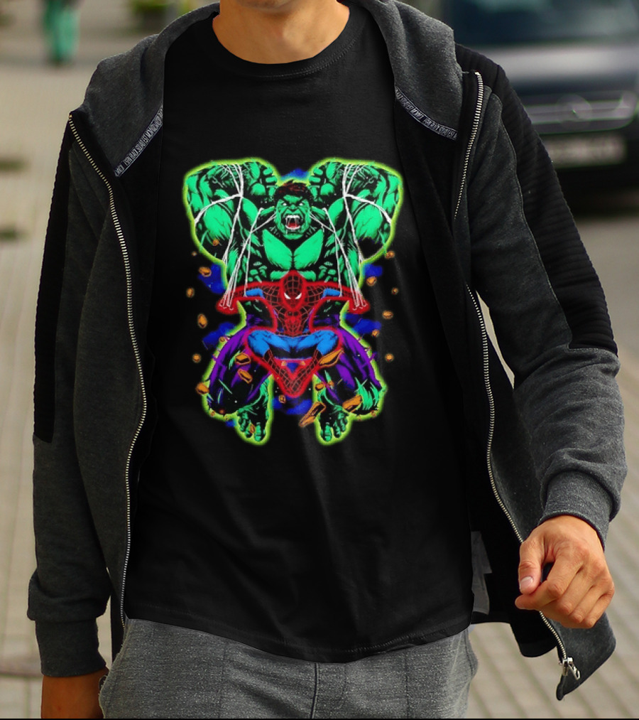 The Incredible Hulk And Spider Man Marvel Superheroes Comic Action Scene T-Shirt