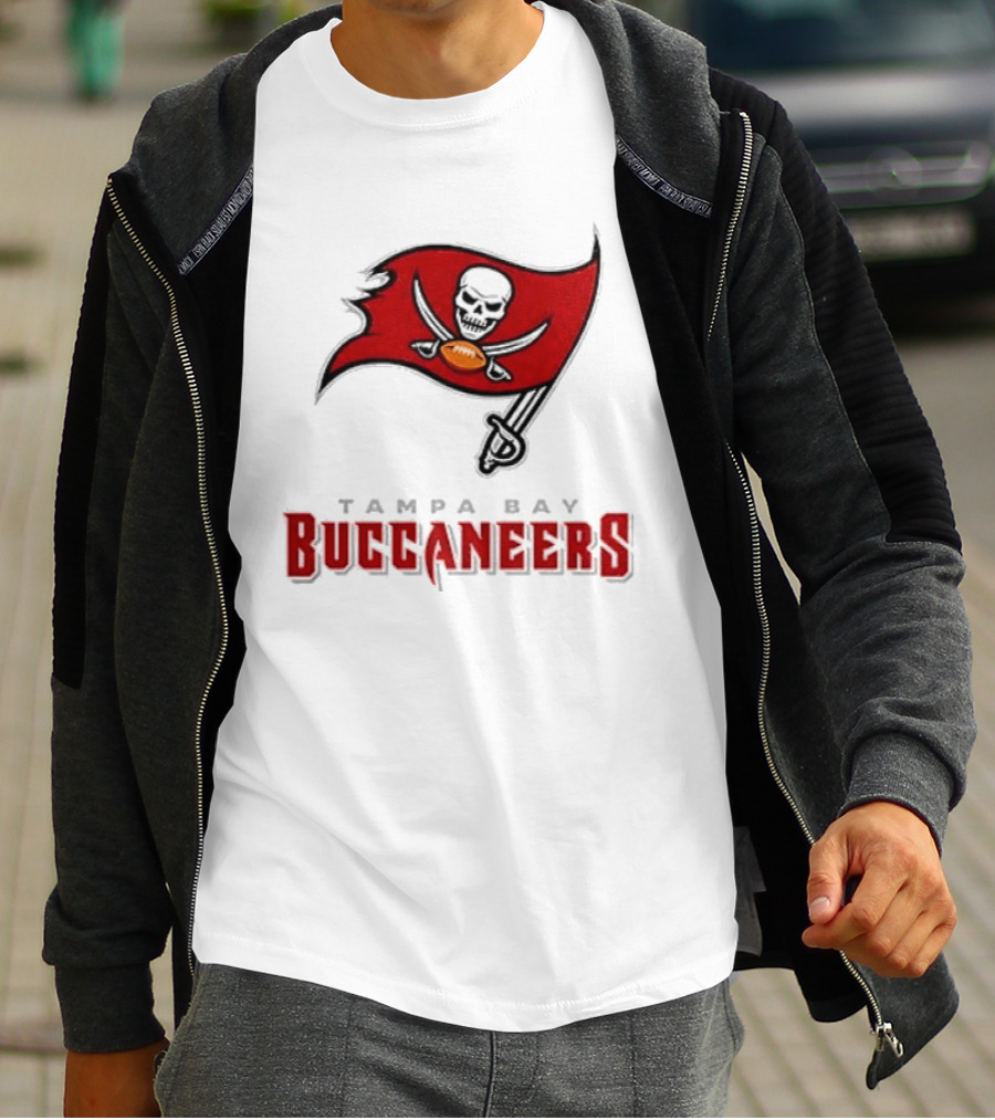 Tampa Bay Buccaneers Season Opener Skull Flag T-Shirt