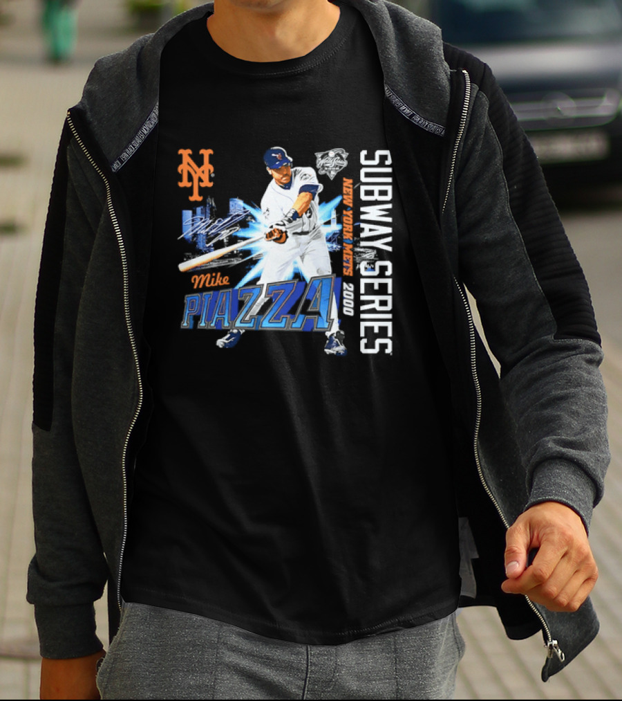 New York Mets Mike Piazza 2000 Subway Series Urban Baseball Action T-Shirt