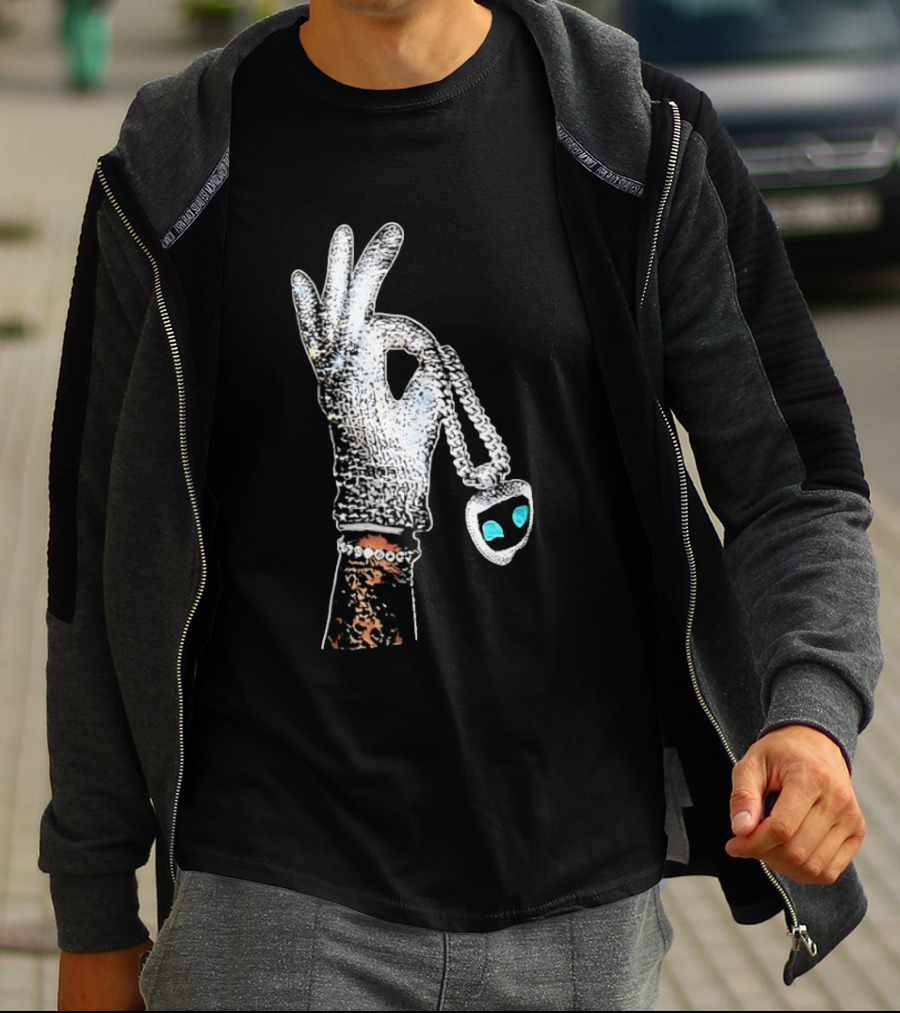King Of Pop Sequin Glove Holding Alien Pendant T-Shirt