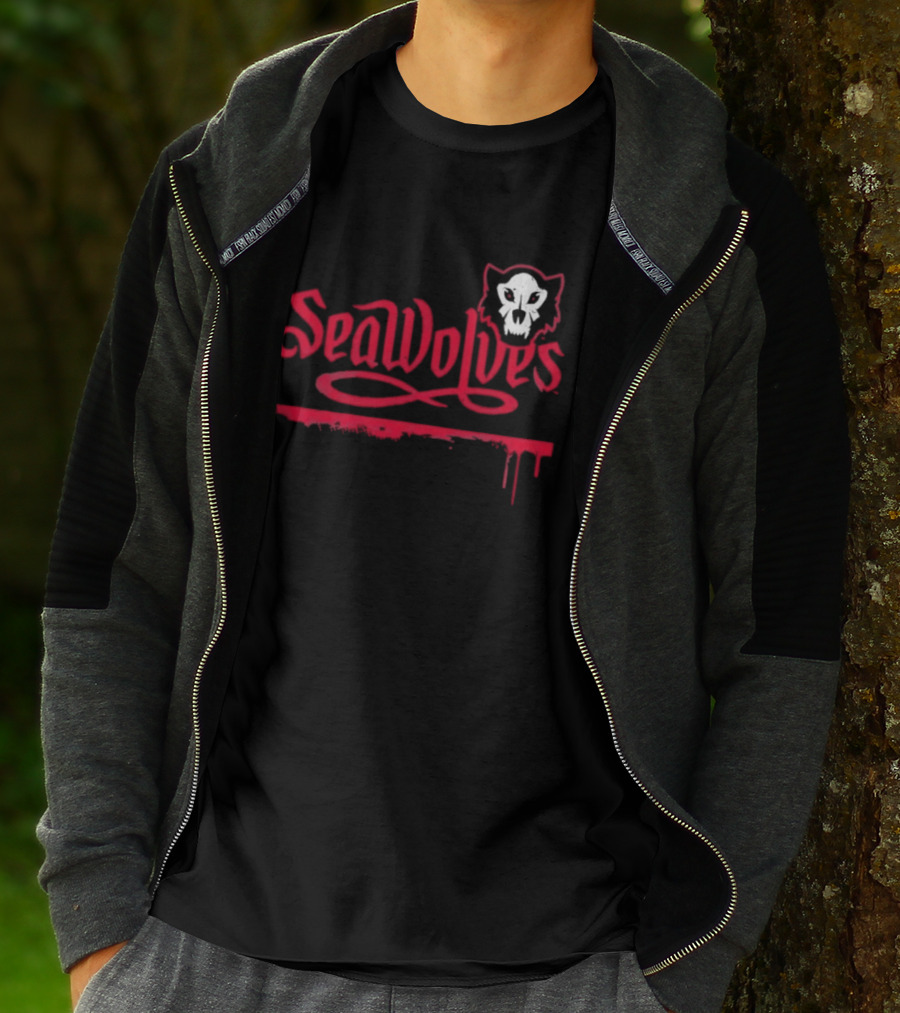 SeaWolves Skull Distressed Hockey Team Fan T-Shirt