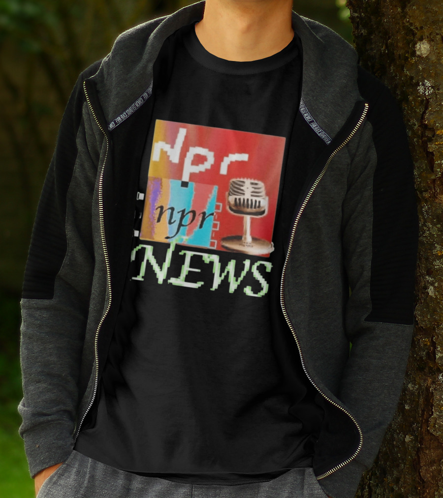 NPR News Public Radio Microphone Icon Podcast T-Shirt