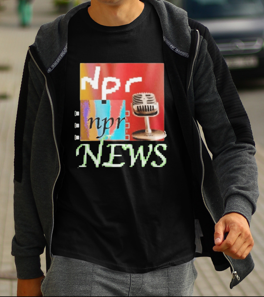 NPR News Public Radio Microphone Icon Podcast T-Shirt