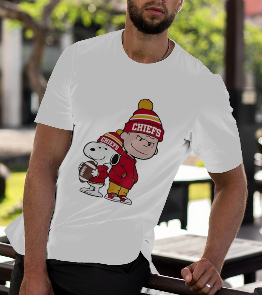Snoopy And Charlie Brown Chiefs Football Fans Kansas City Chiefs T-Shirt