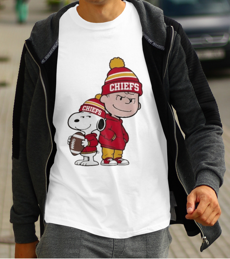 Snoopy And Charlie Brown Chiefs Football Fans Kansas City Chiefs T-Shirt