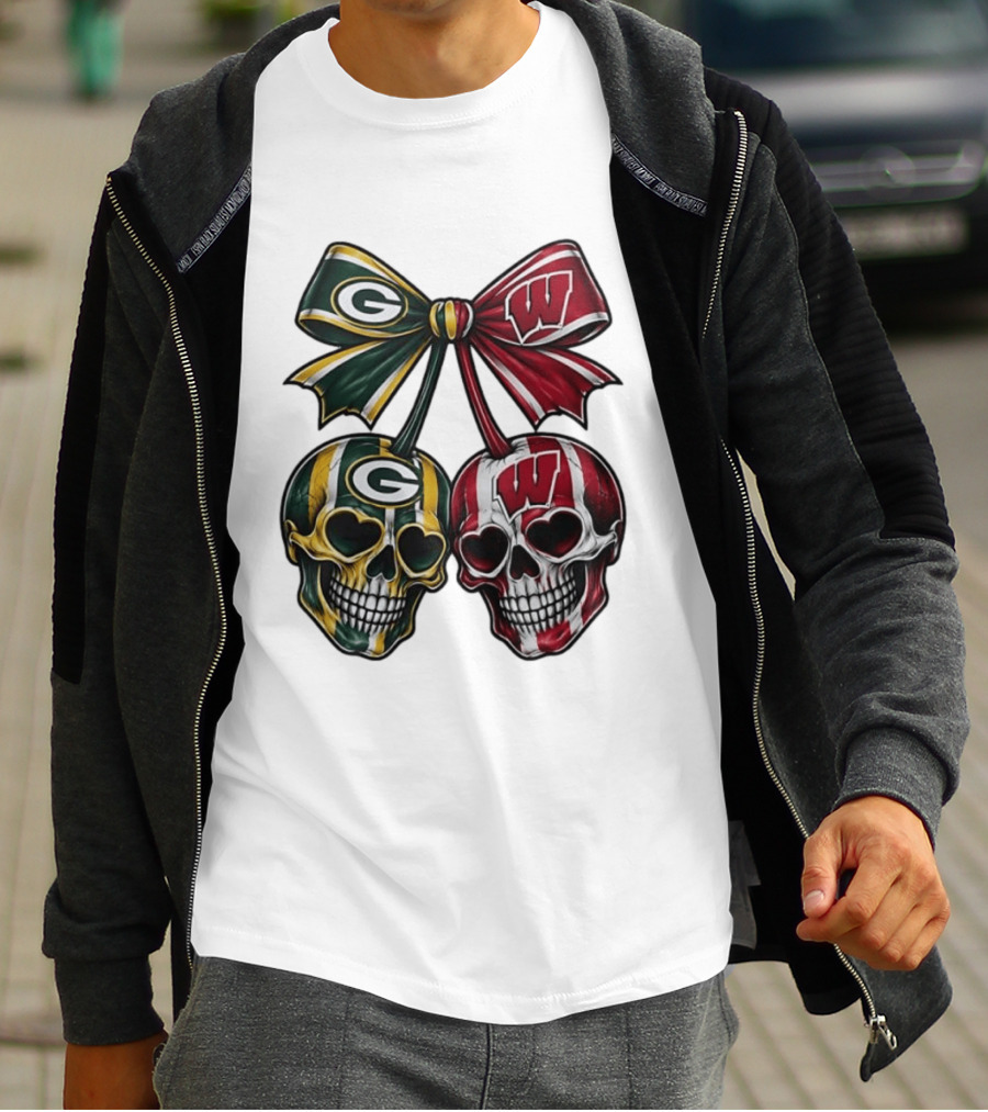 Green Bay Packers Wisconsin Badgers Skulls Bow T-Shirt