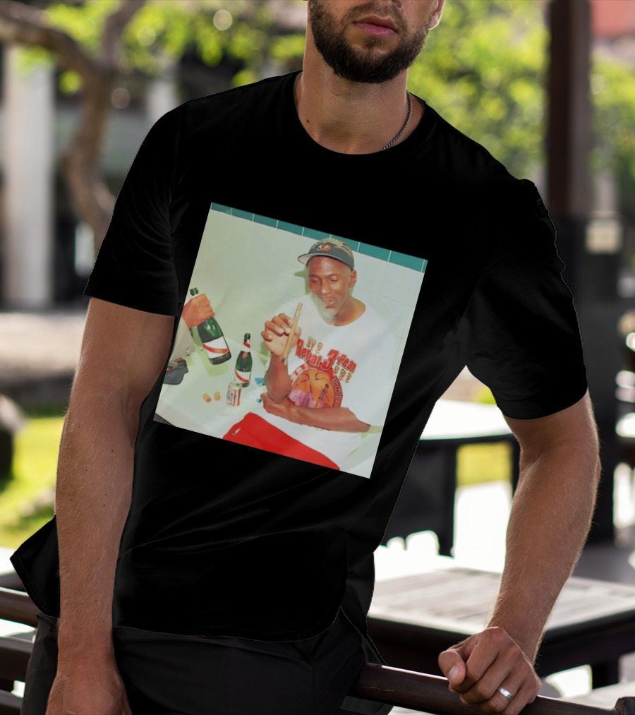 Michael Jordan Repeat 3 Peat Celebration Chicago Bulls Basketball T-Shirt