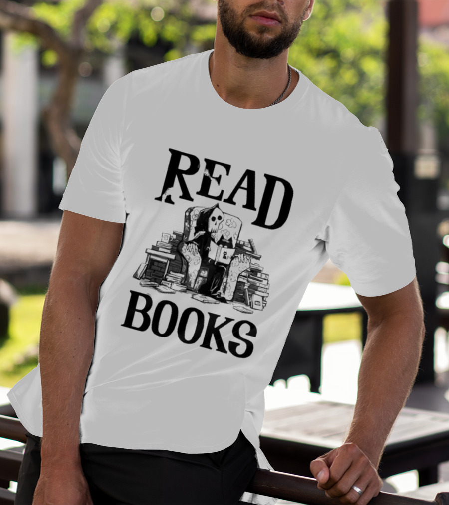Read Books Skeleton And Cat Halloween T-Shirt