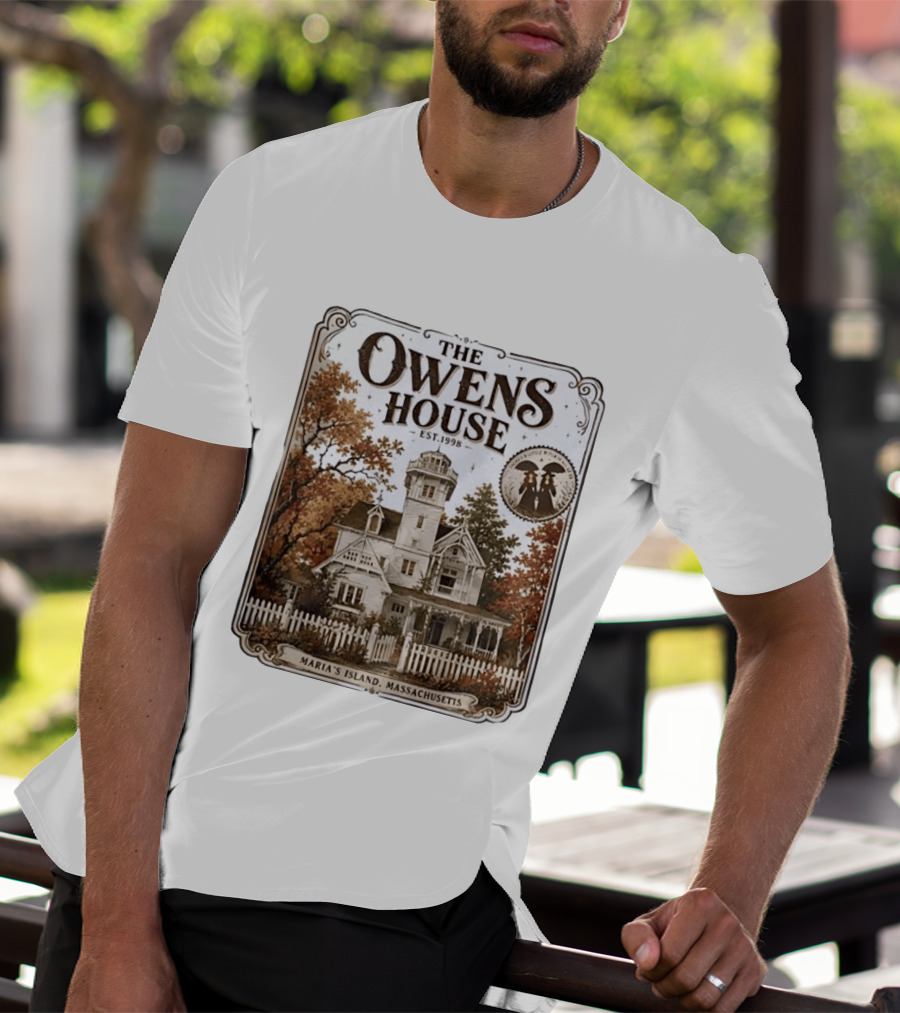 The Owens House Est 1998 Maria's Island Massachusetts Vintage Gothic Mansion T-Shirt