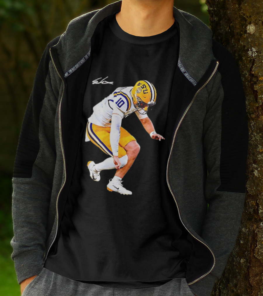Joe Burrow LSU Tigers Number 10 Football Player Signature T-Shirt