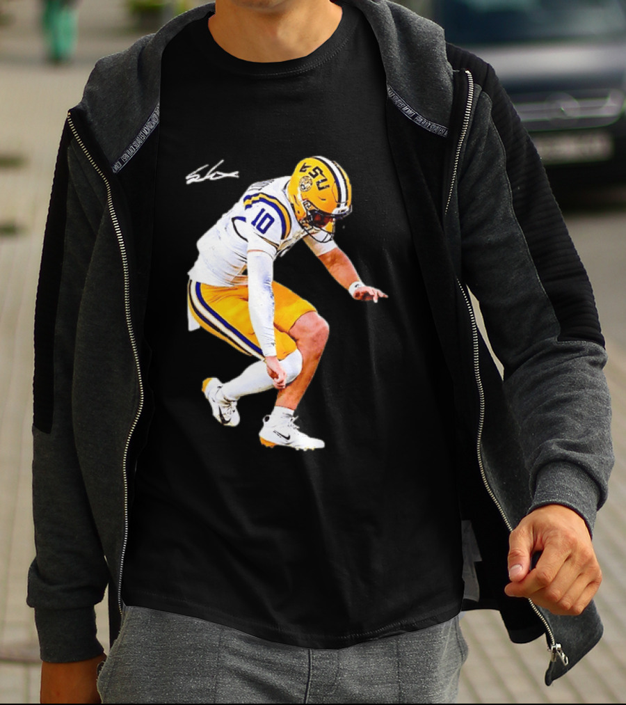 Joe Burrow LSU Tigers Number 10 Football Player Signature T-Shirt