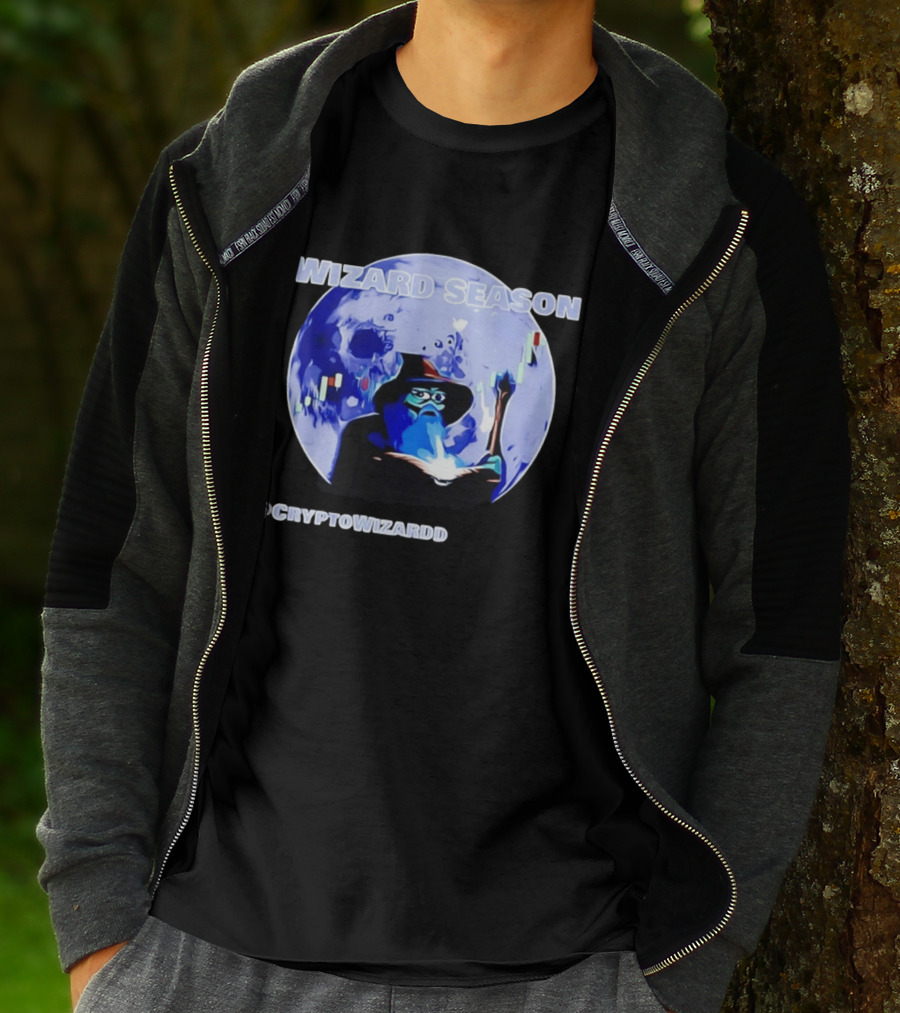 Wizard Season Crypto Trading Bitcoin Wizardry Trend @CryptoWizardd T-Shirt