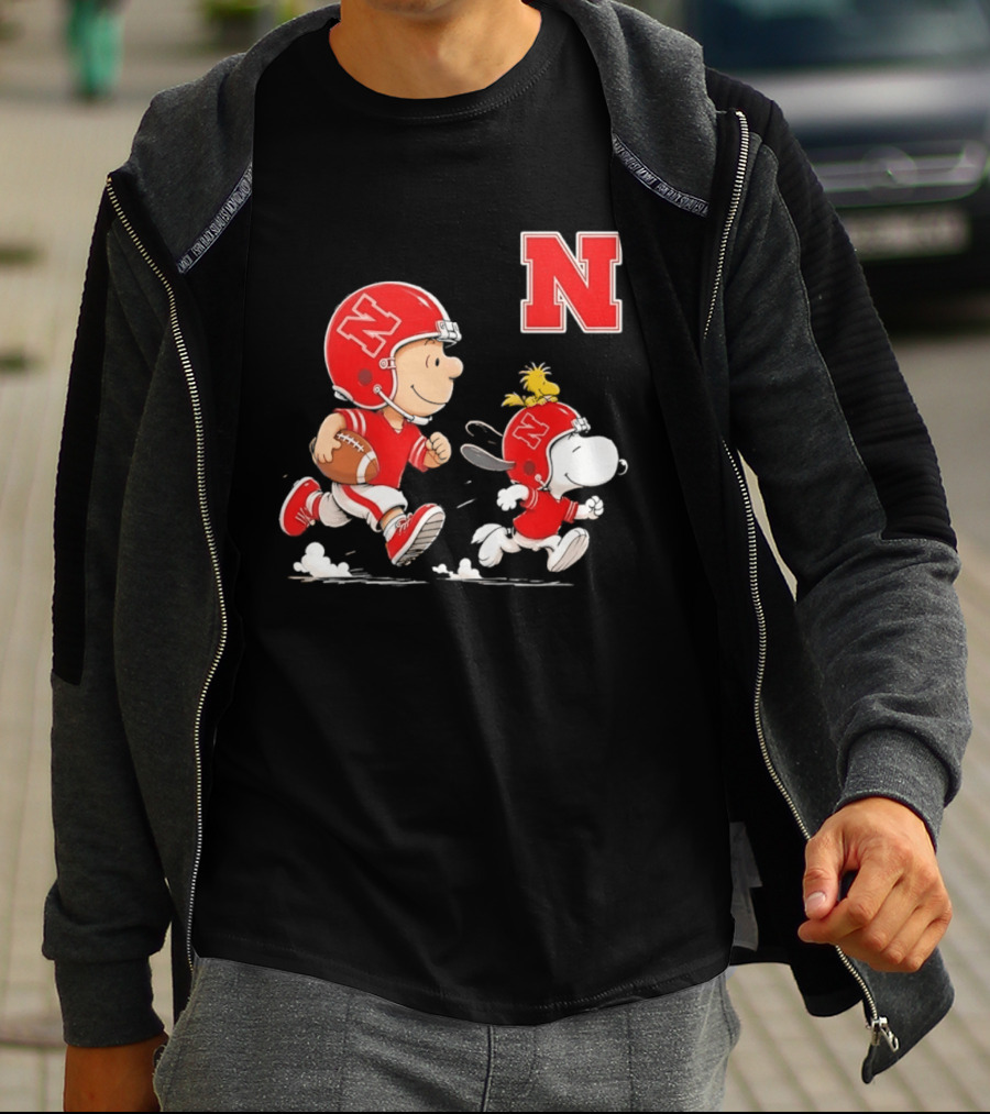 Charlie Brown Woodstock Snoopy Nebraska Cornhuskers Football Helmets T-Shirt