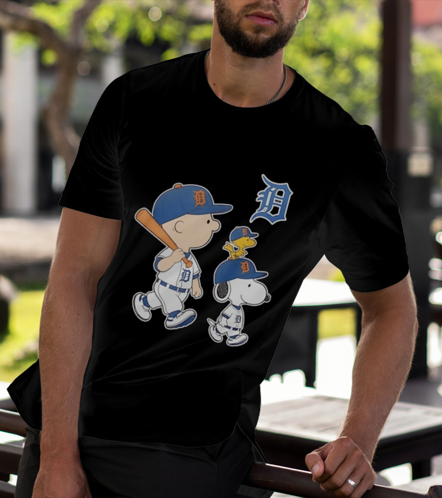 Charlie Brown Snoopy Woodstock Detroit Tigers Baseball Peanuts T-Shirt