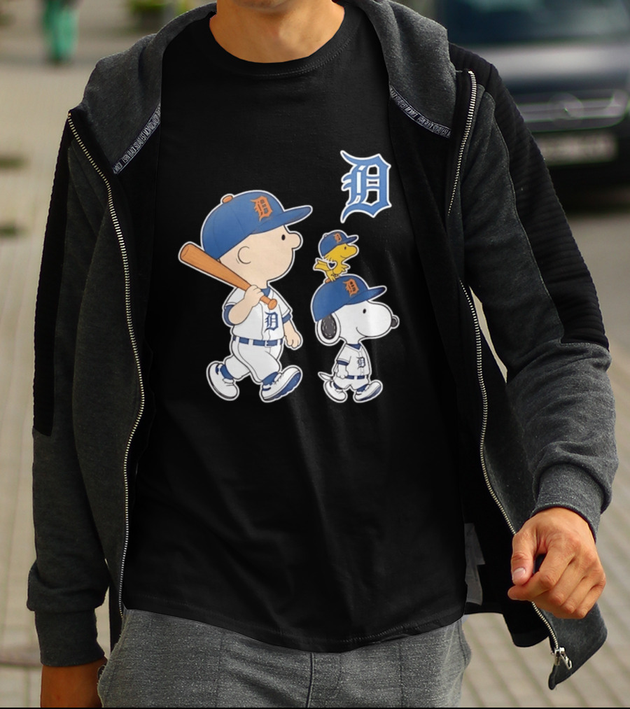Charlie Brown Snoopy Woodstock Detroit Tigers Baseball Peanuts T-Shirt