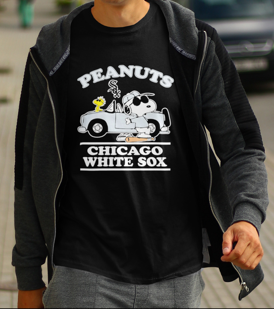 Peanuts Snoopy Woodstock In Car Chicago White Sox Baseball T-Shirt