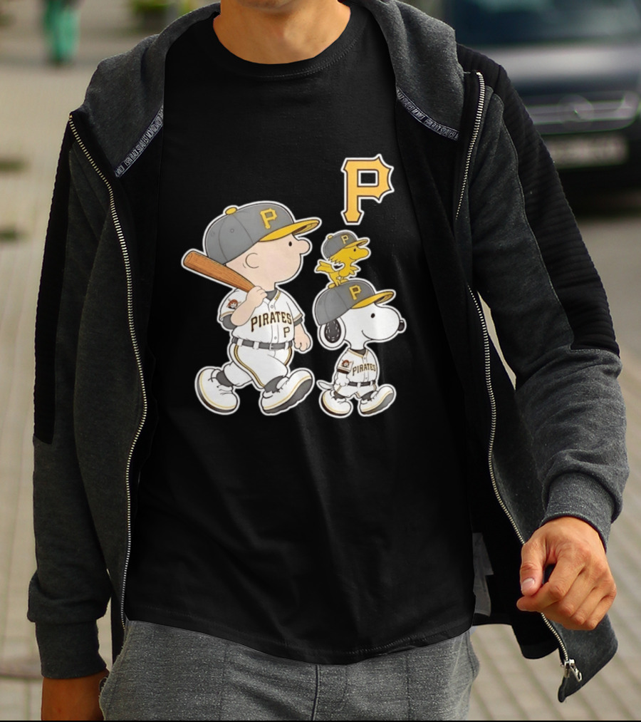 Woodstock Snoopy Charlie Brown Pittsburgh Pirates Baseball P T-Shirt