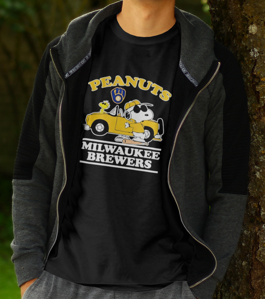 Peanuts Snoopy Woodstock Driving Milwaukee Brewers Baseball T-Shirt