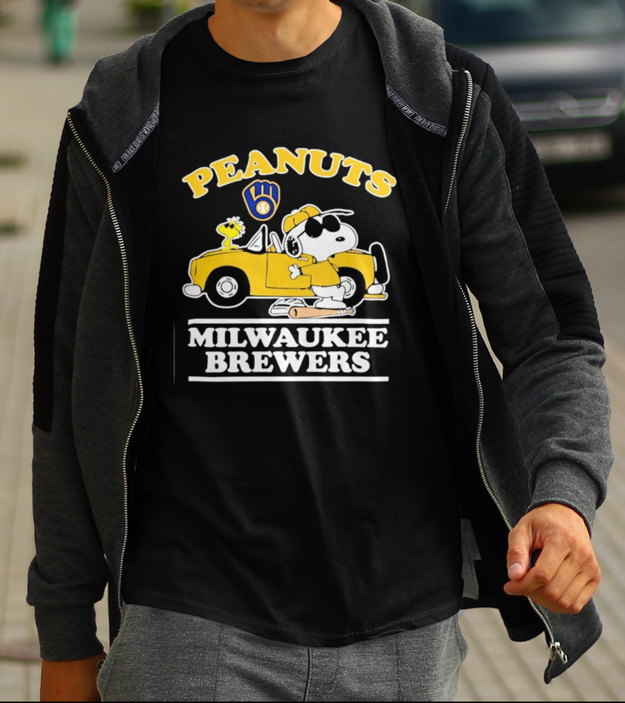 Peanuts Snoopy Woodstock Driving Milwaukee Brewers Baseball T-Shirt