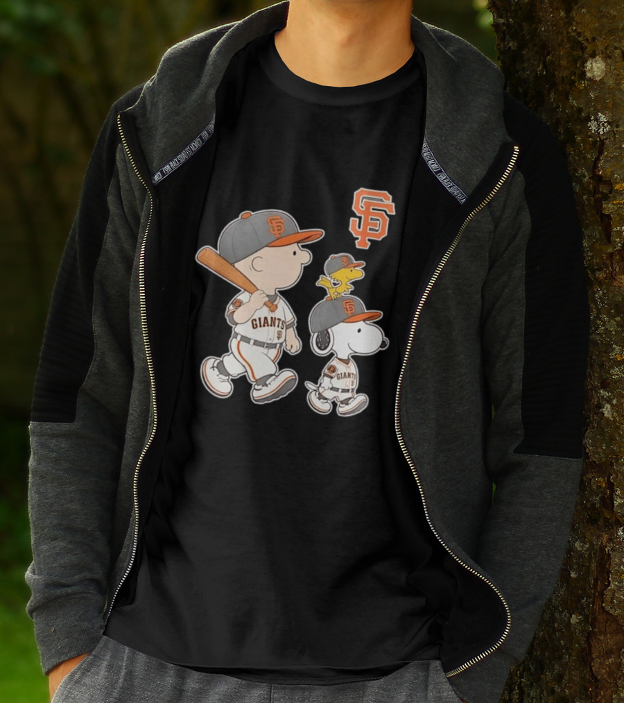 Woodstock Charlie Brown Snoopy San Francisco Giants Baseball Team T-Shirt