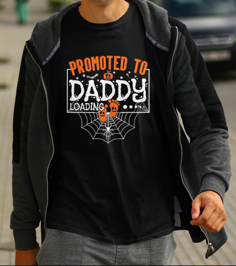 Promoted To Daddy Loading Halloween Pumpkin Baby Announcement T-Shirt