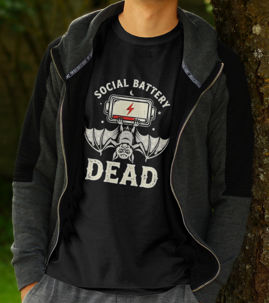 Social Battery Dead Bat Introvert Goth Humor T-Shirt