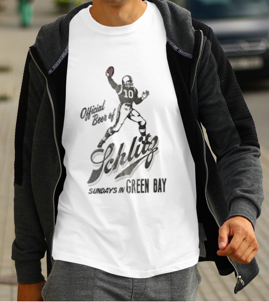 Official Beer Of Sundays Schlitz Football Player Throwing Ball Green Bay T-Shirt