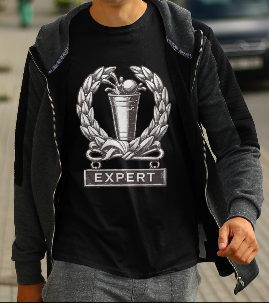 Beer Pong Expert Laurel Wreath Trophy Winner Cup Competition T-Shirt