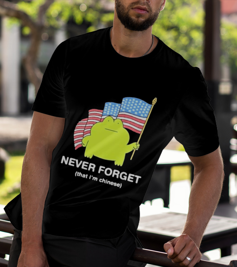 Frog Holding American Flags Never Forget That I'm Chinese T-Shirt