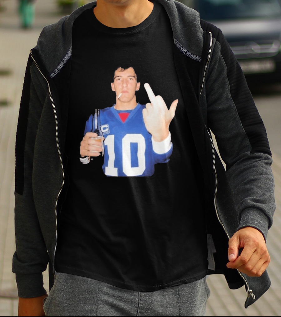 Eli Manning Jersey Smoking Gesture Middle Finger 10 T-Shirt
