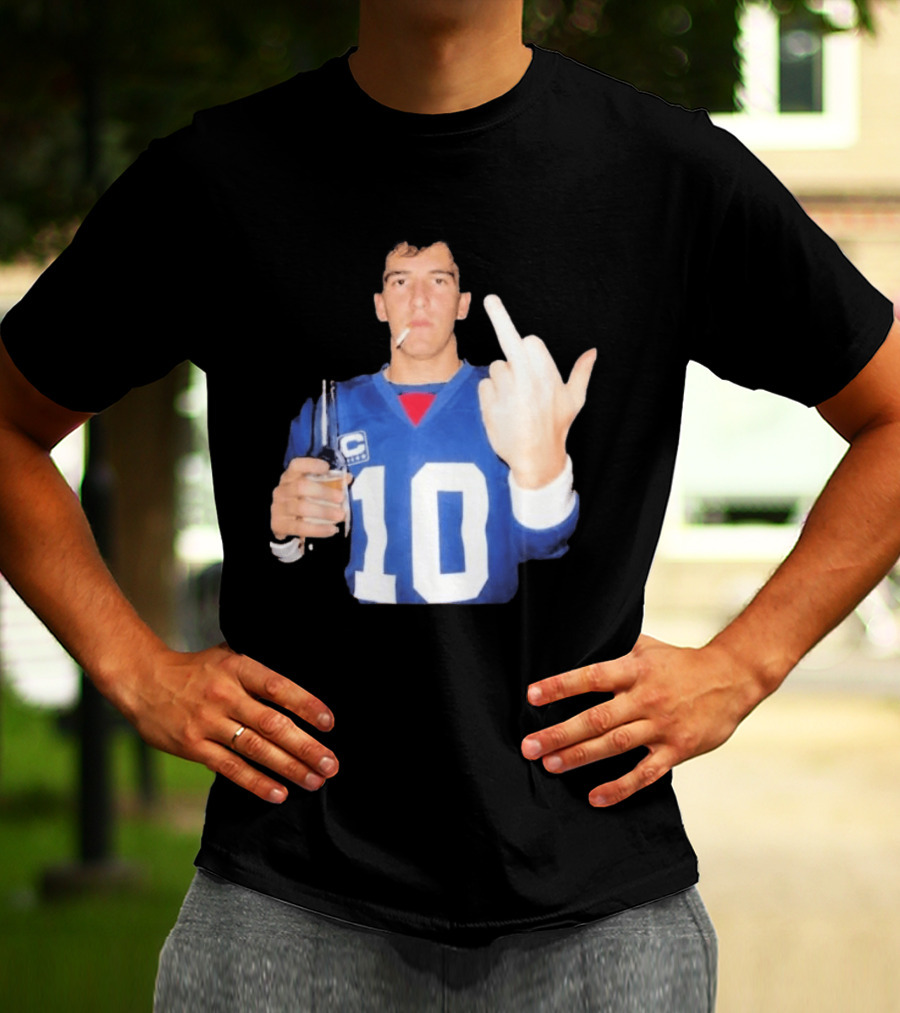 Eli Manning Jersey Smoking Gesture Middle Finger 10 T-Shirt