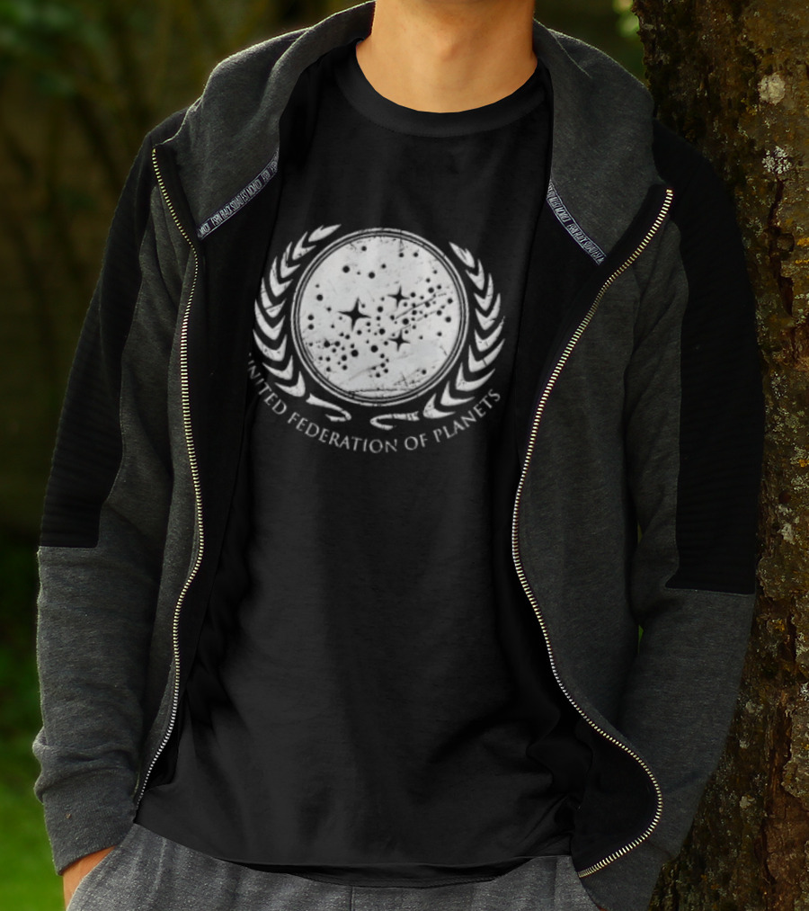 United Federation Of Planets Distressed Star Field Laurel Wreath T-Shirt