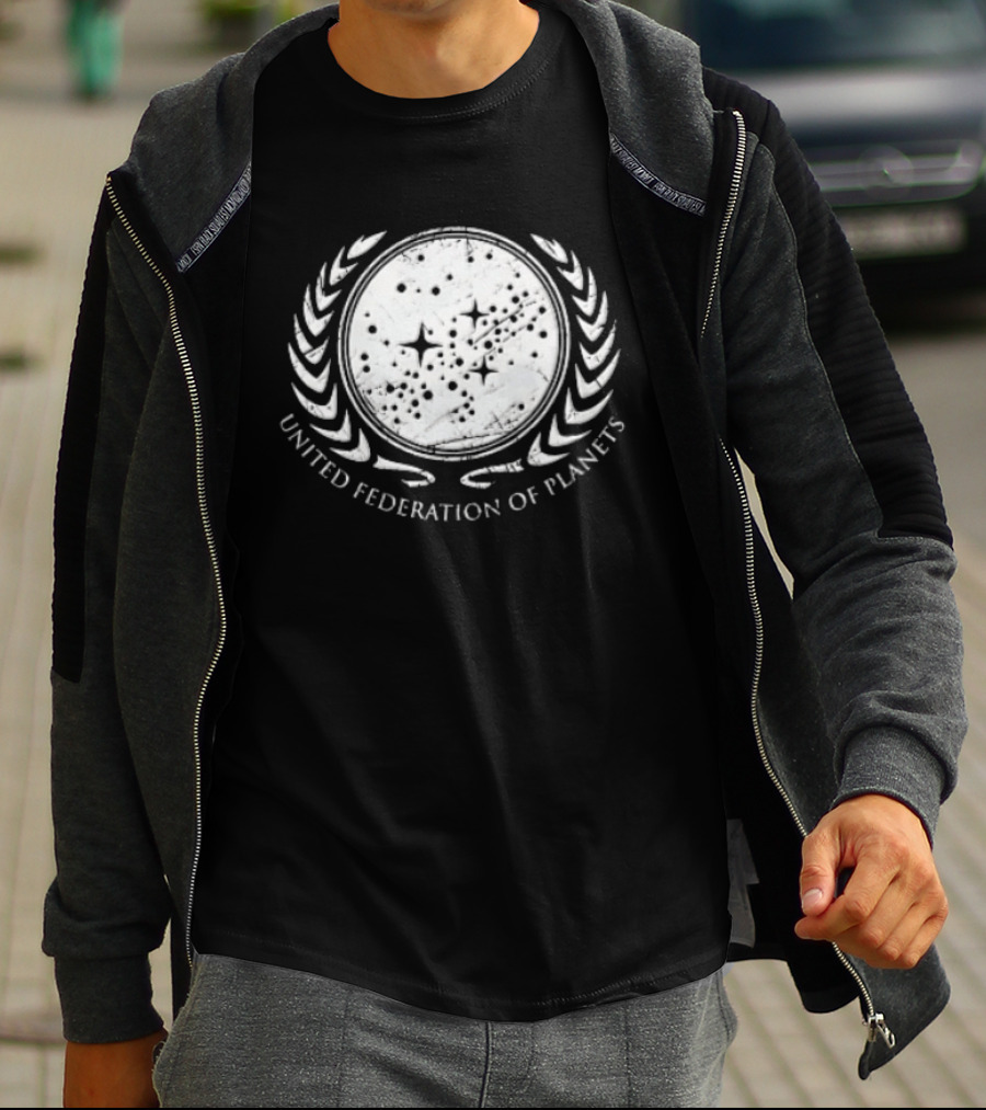 United Federation Of Planets Distressed Star Field Laurel Wreath T-Shirt