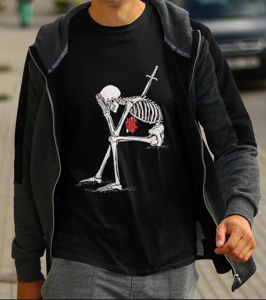Sad Skeleton With Sword And Bleeding Heart Drawing T-Shirt