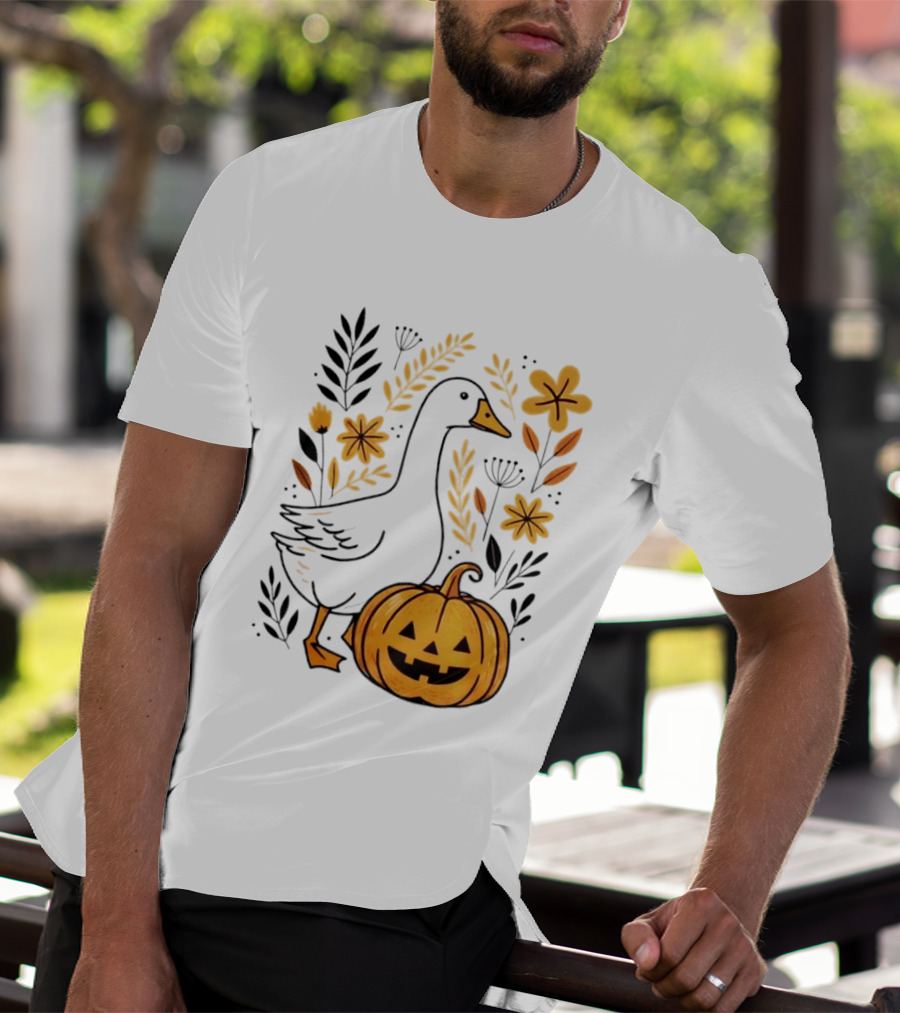 Pumpkin Jack O Lantern Goose Fall Farmhouse Floral Halloween T-Shirt