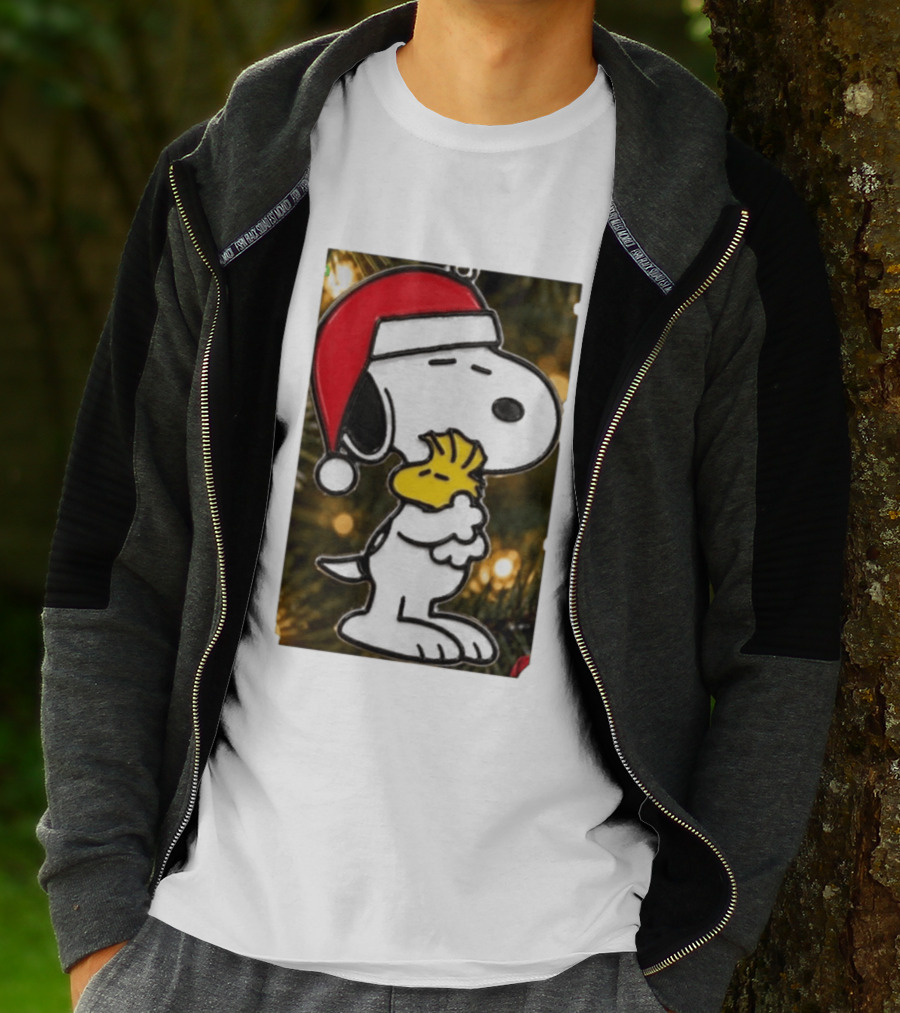 Snoopy Woodstock Christmas Hugging Best Holiday Gift Peanuts T-Shirt