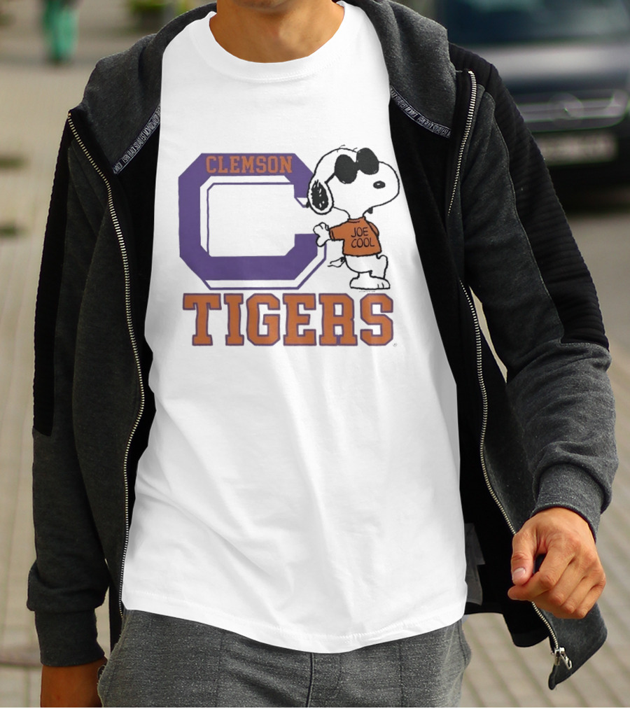 Clemson Tigers Snoopy Joe Cool Peanuts College Sports T-Shirt