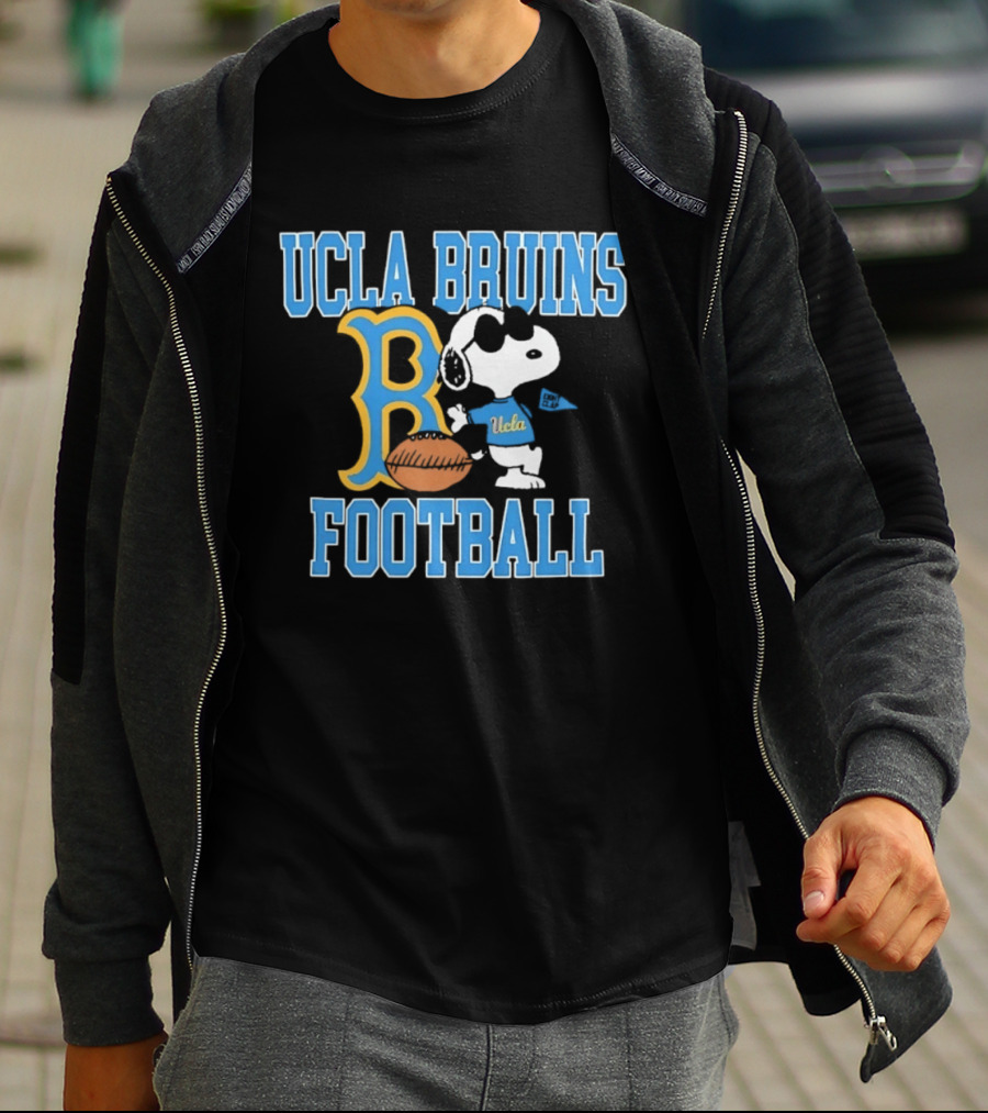 UCLA Bruins Football Snoopy Peanuts Eight Clap T-Shirt