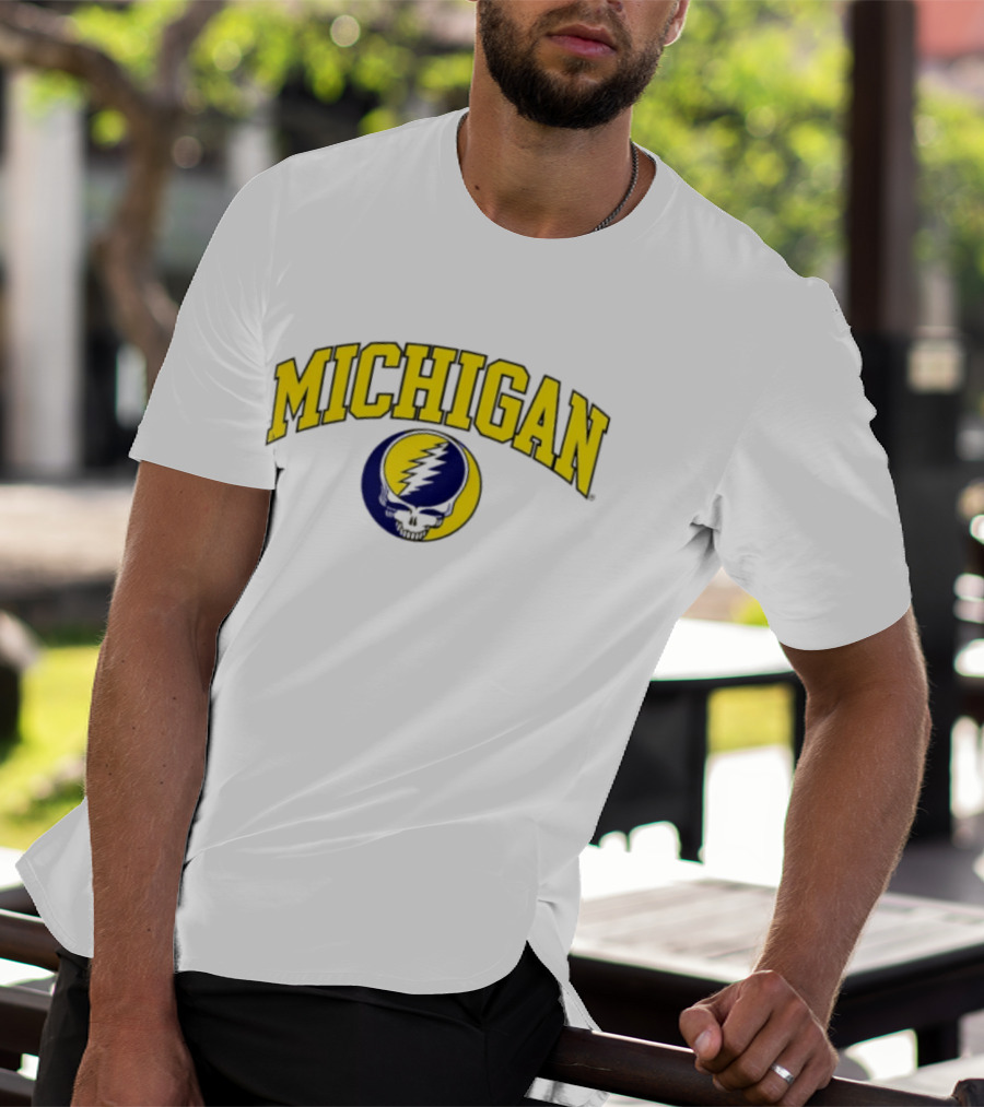 Michigan Wolverines Grateful Dead 2026 Collaboration Lightning Skull T-Shirt